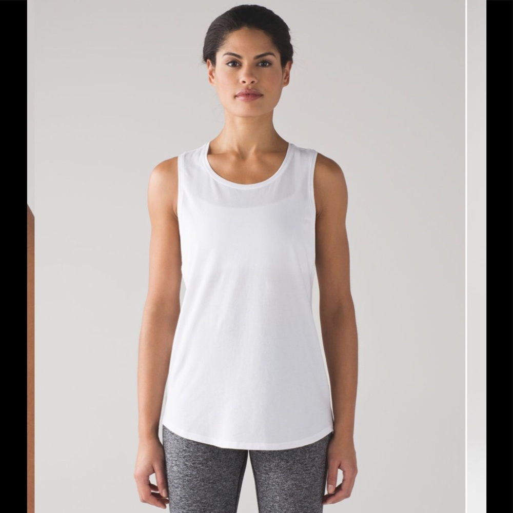 Lululemon ‘muscle’ tank - Picture 1 of 10